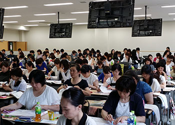 講義風景　受講者前から